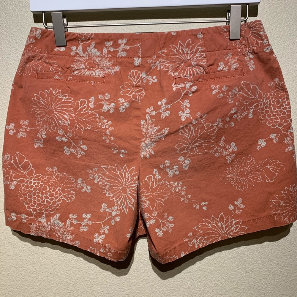 J. Crew Floral Print Shorts | Flowers | Size - 2 - Picture 1 of 5